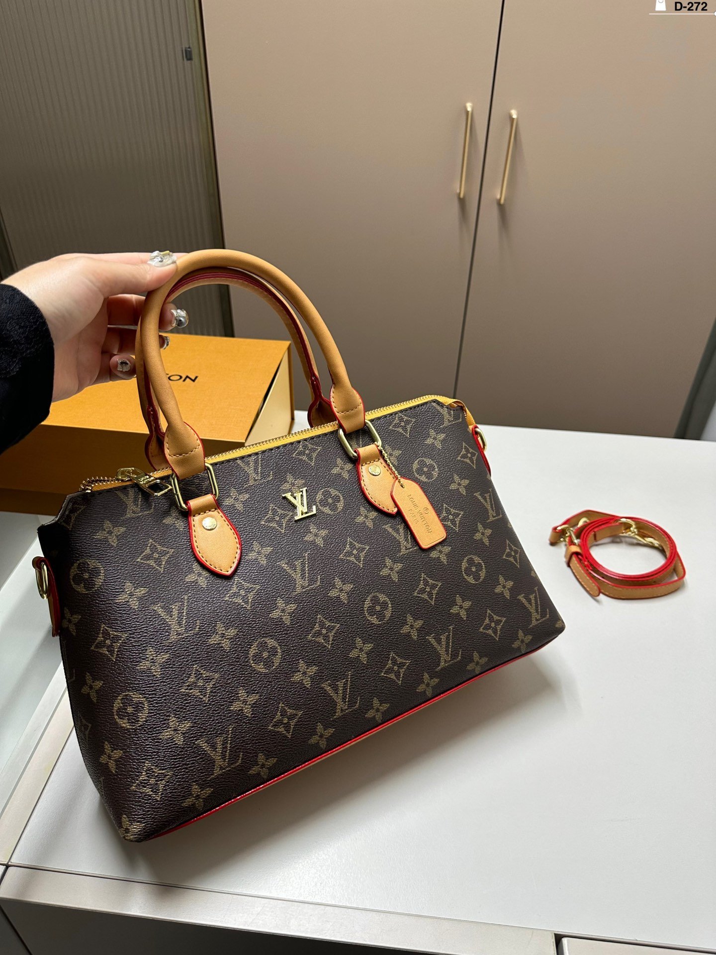 LV Speedy Bandoulière 30 Monogram/Black Leather - Bag - Image 2