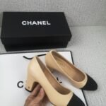 CC Two-Tone Slingback Pumps Beige/Black Leather – Heels