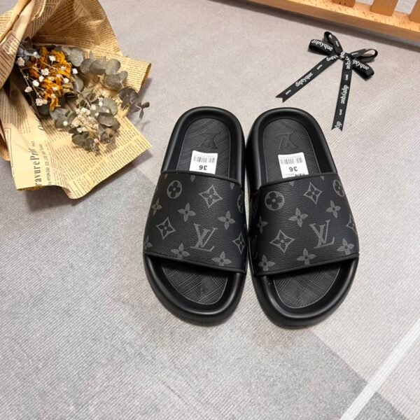 LV Waterfront - Slides
