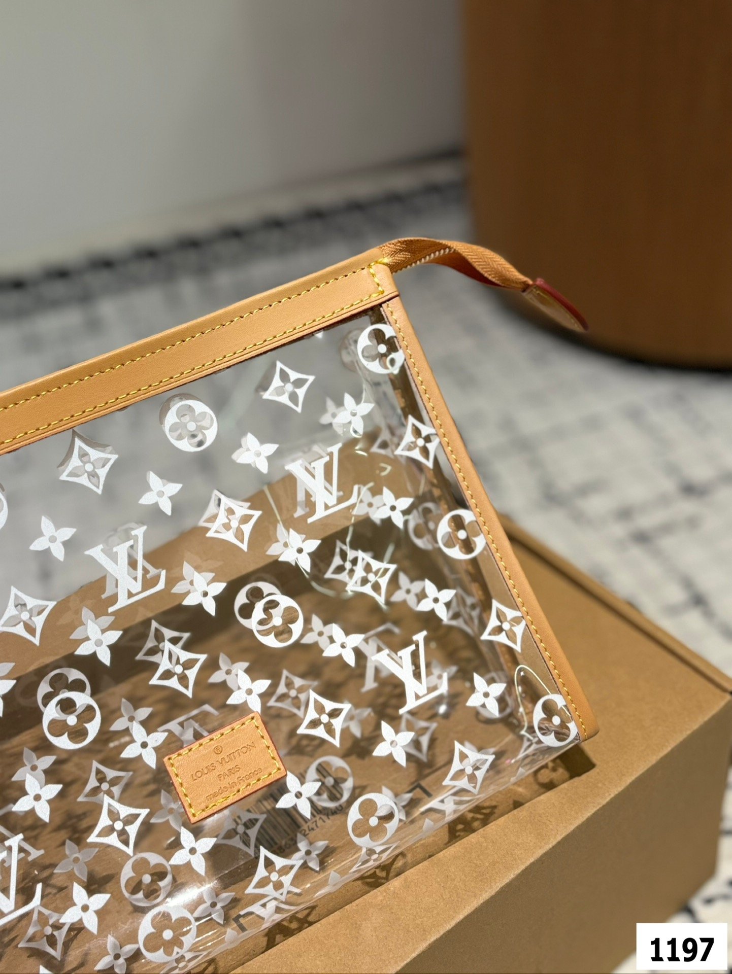 LV Pochette Kirigami Monogram Giant Reverse - Bag - Image 7