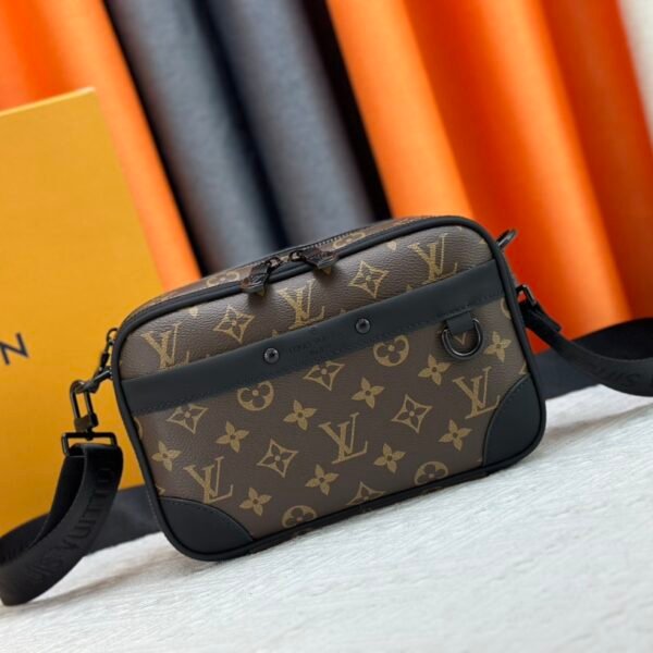 LV Outdoor Messenger - Bag