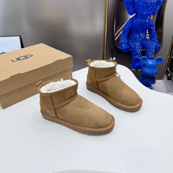 UGG Classic Ultra Mini - Boots
