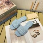 MIU Quilted Logo Slides – Slides