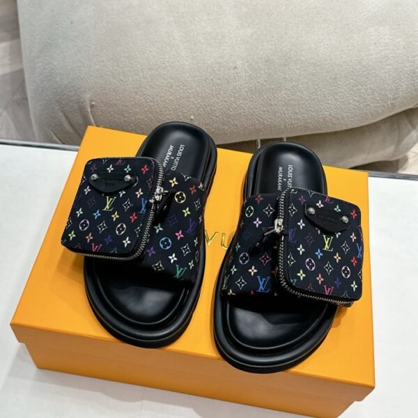 LV Waterfront Pouch - Slides