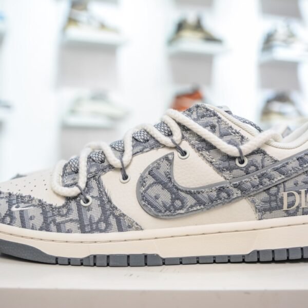 CD Dunk Low - Sneakers
