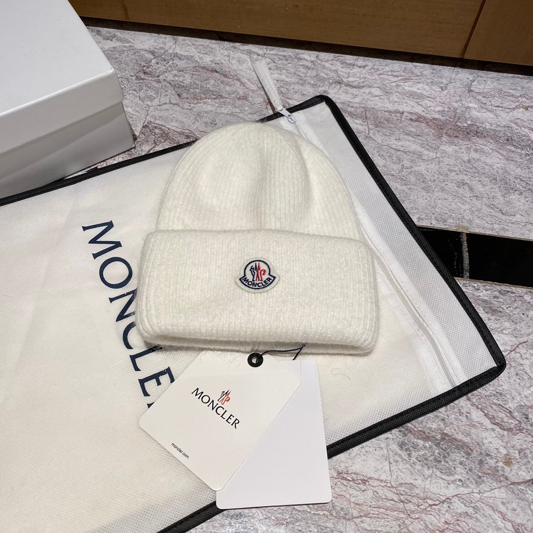 MCL Logo Beanie Wool - Hat - Image 3