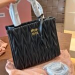 MIU Wander Matelassé – Borsa – Nero
