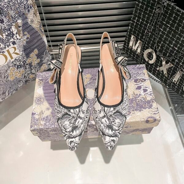 CD J'ACD Slingback Pumps - Heels