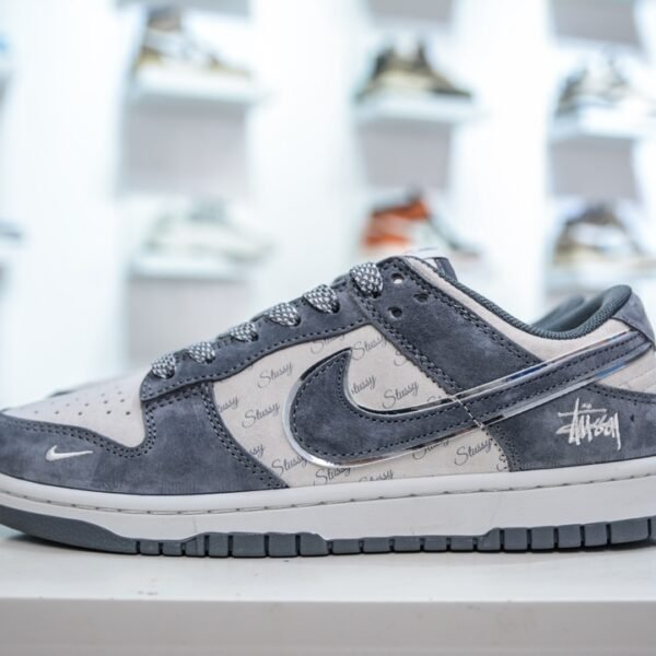 NK SB Dunk Low Stussy - Sneakers