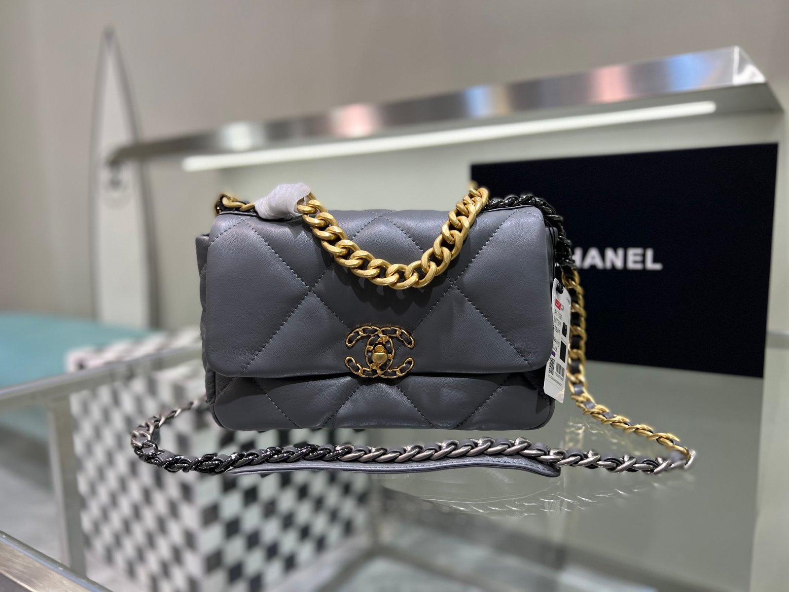 CC 19 Flap Small Grey Lambskin - Bag