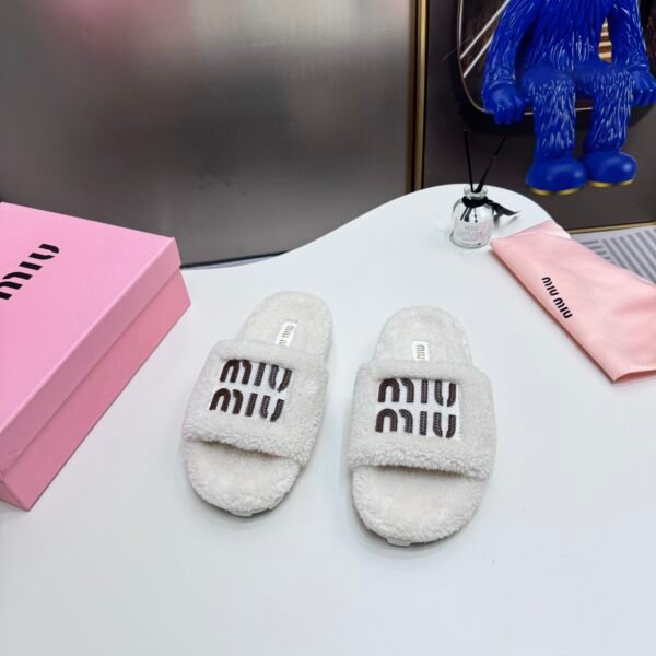MIU Fuzzy Logo Slippers White Fleece - Slides