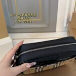 BBR Vintage Check Camera Bag – Beige
