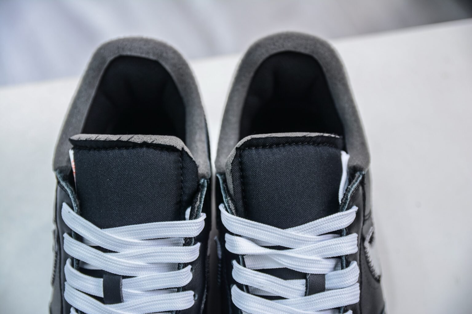 OW Air Force 1 Low – Sneakers – Black — 8