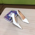 PR Triangle Logo Pointed Toe Pumps – Scarpe con tacco