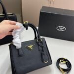 PR Galleria Small Black Leather – Borsa