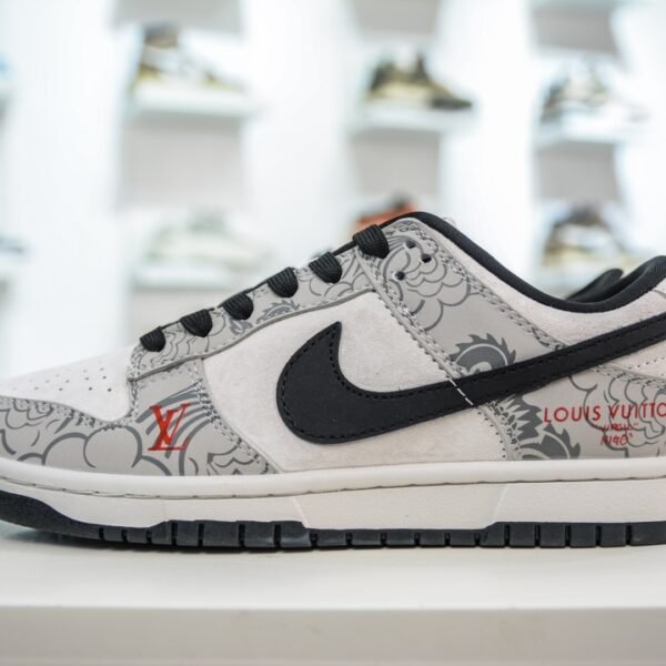 NK Dunk Low CLOT - Sneakers