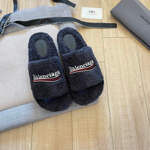 BAL Hotel Slippers - Slides