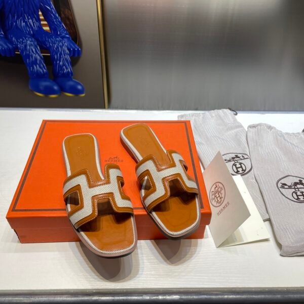 HM Oran Sandals - Slides