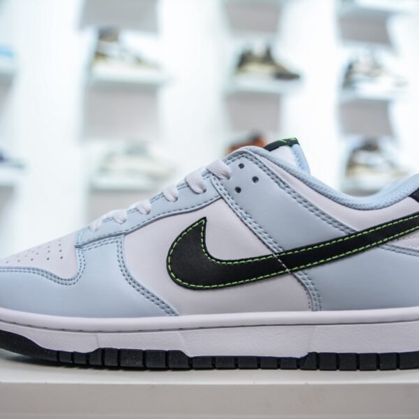NK Dunk Low Retro - Sneakers