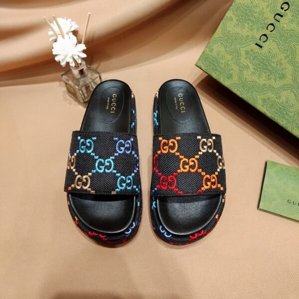 GG Multicolor GG Slide Multicolor Canvas - Slides