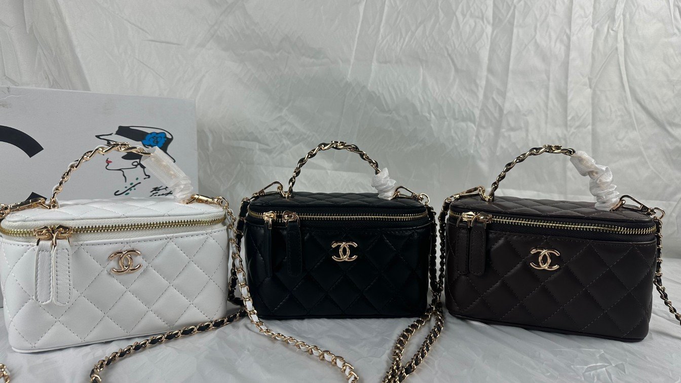 CC Vanity Case Quilted Leather - Bag