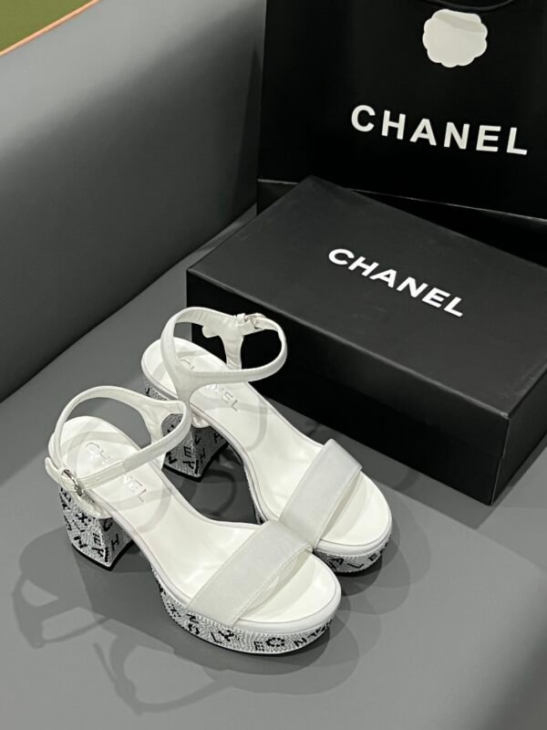 CC Rhinestone Chunky Heel Sandals – High Heels