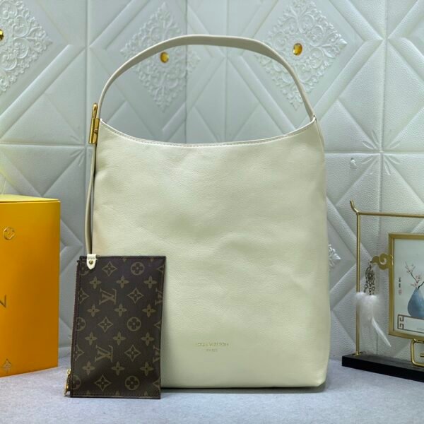 LV Lockme Bucket - Bag