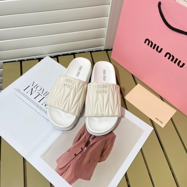 MIU Matelassé Slides - Slides