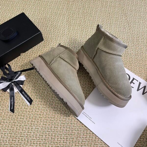 UGG Classic Ultra Mini - Boots