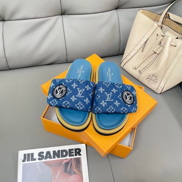 LV Waterfront - Slides