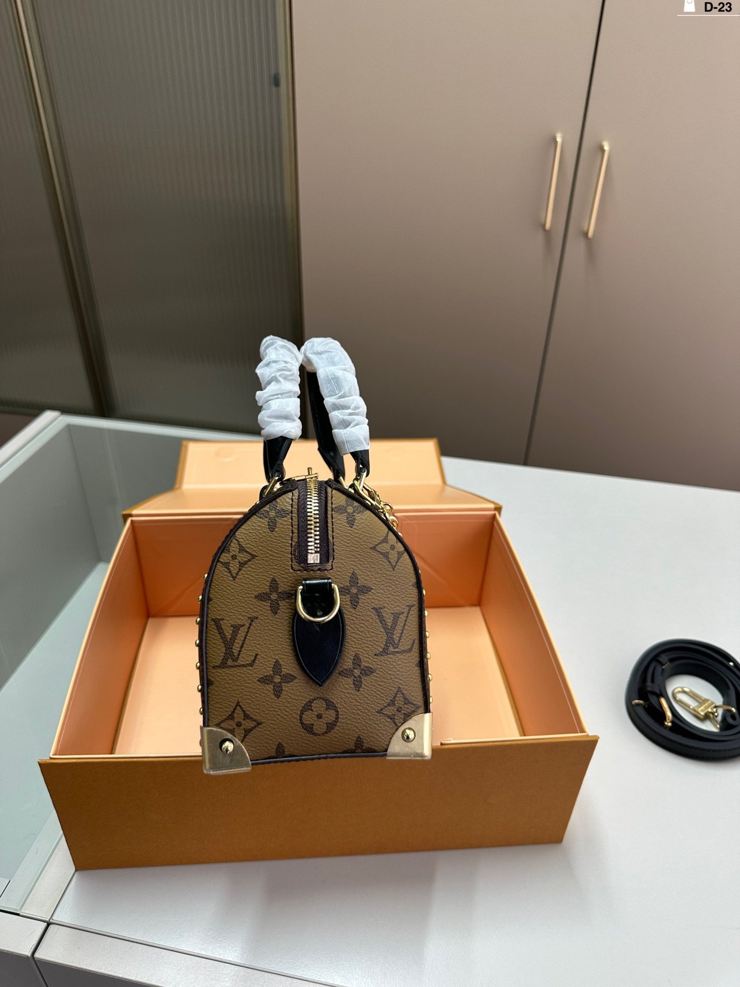 LV Speedy Bandoulière 20 Monogram - Bag - Image 2