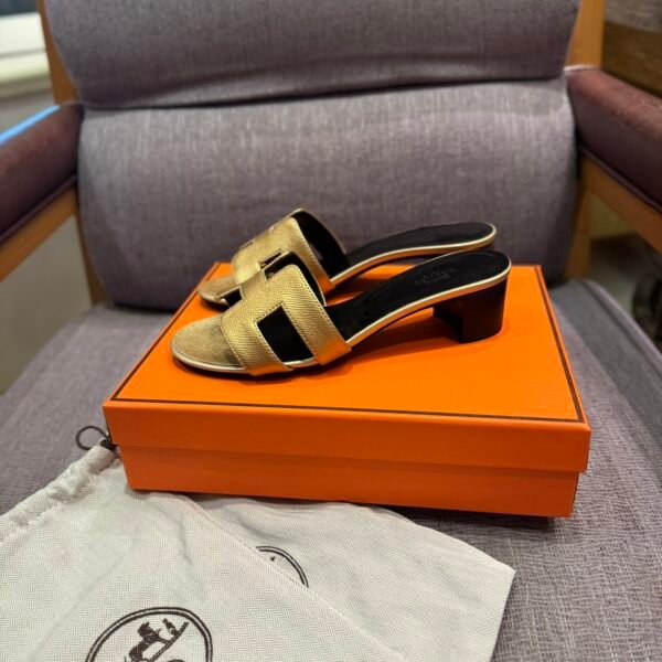 HM Oran Sandals - Sandals