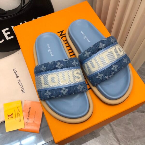 LV Waterfront - Slides