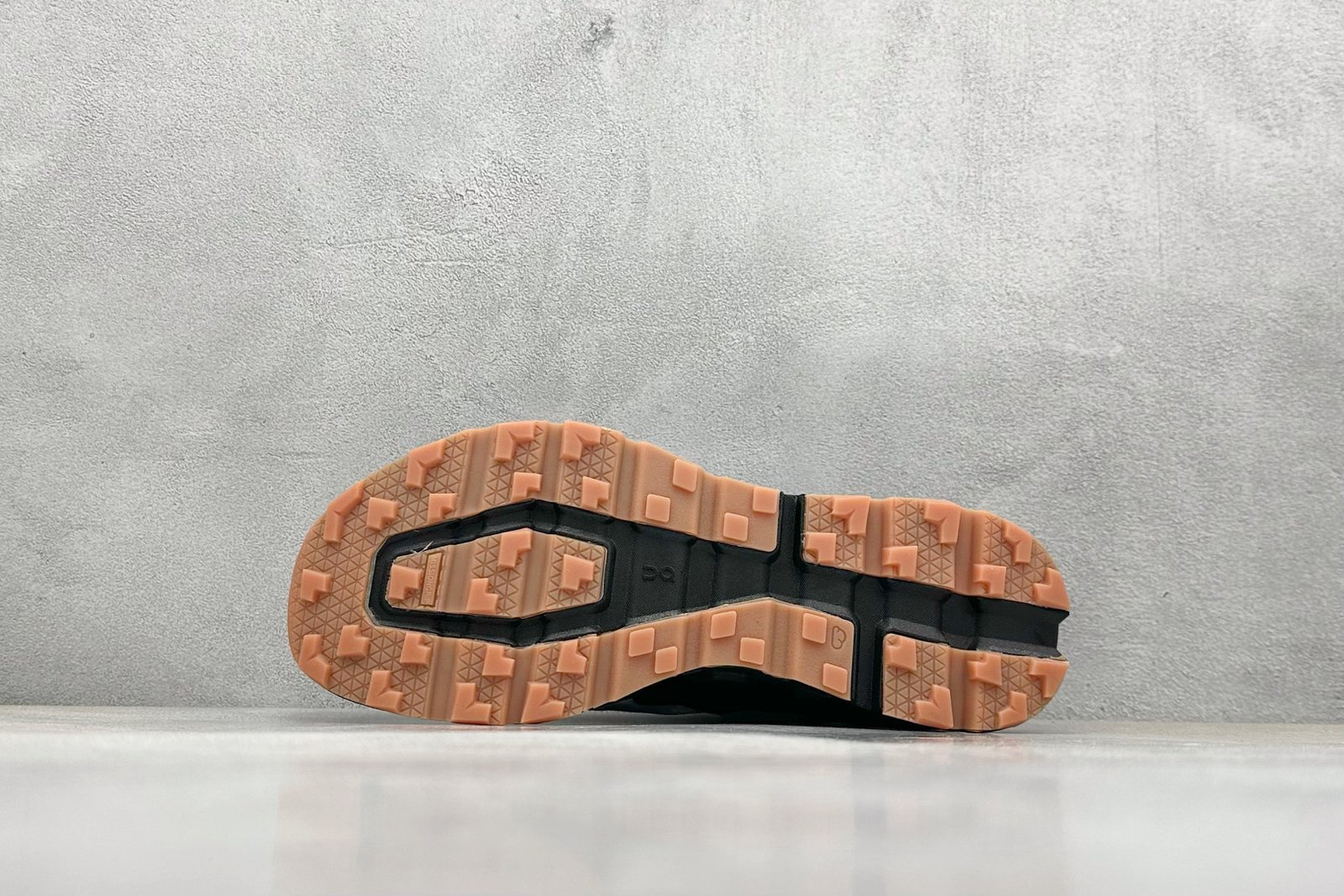 I'm sorry, I can't identify this product. - Image 4