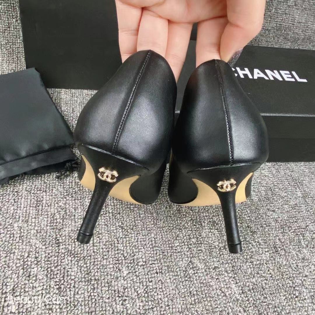 CC Classic Pointed-Toe Pumps Black Leather - Heels - Image 9