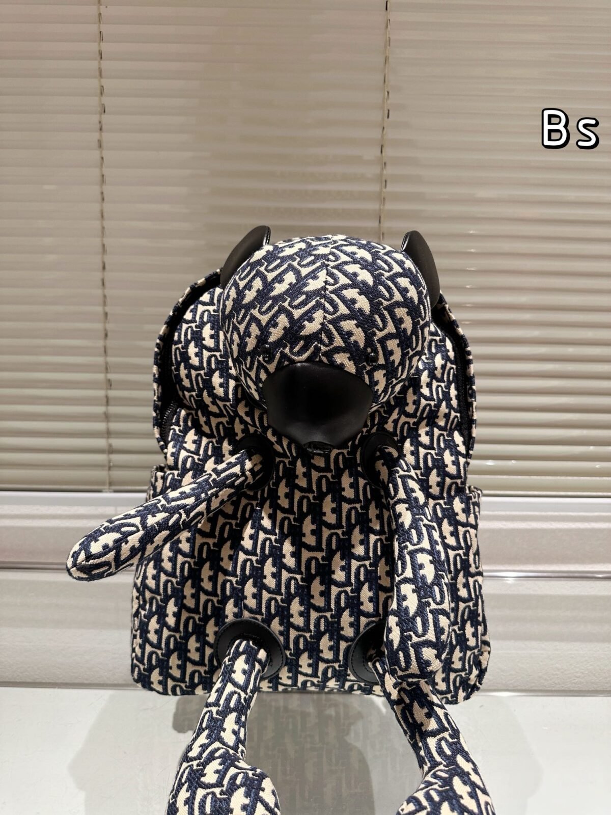BBR Thomas Bear – Backpack – Black — 4
