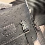 LV Messenger PM Monogram Eclipse – Sac