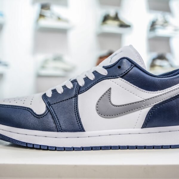 NK Air Jordan 1 Low Navy/White - Sneakers