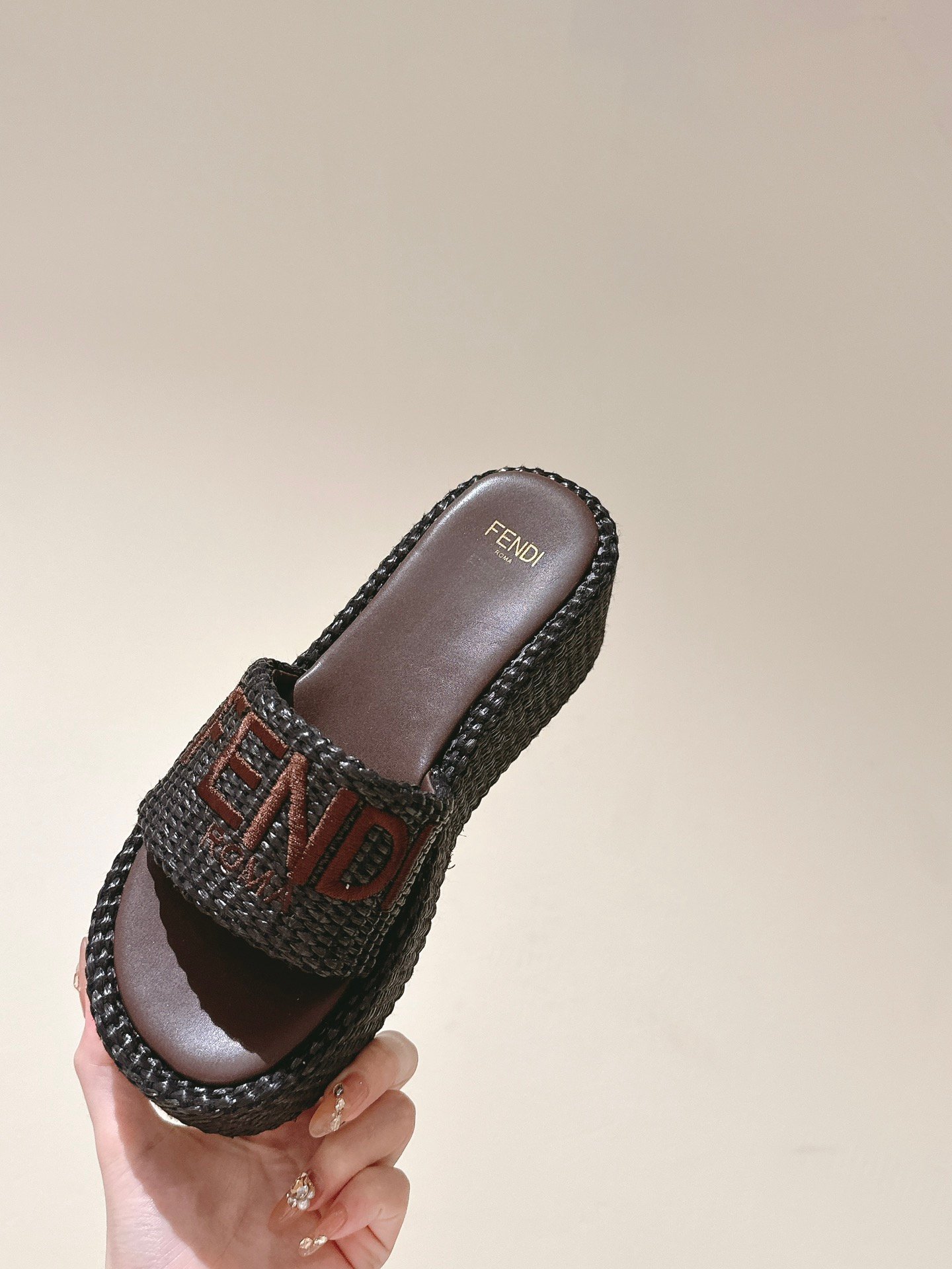FD Colibri Wedge Slides Black Raffia - Slides - Image 9