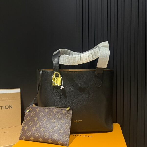 LV OnTheGo - Bag