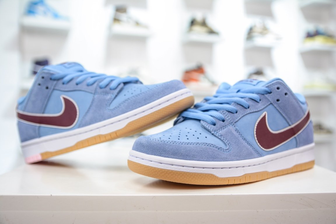 NK Dunk Low Pro QS Blue/Red Suede - Sneakers - Image 4