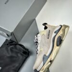 BAL Triple S 40 Beige – Sneaker
