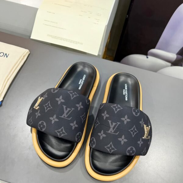 LV Waterfront - Slides