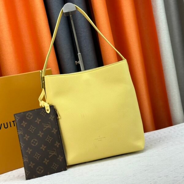 LV Lockme Bucket Yellow Leather - Bag
