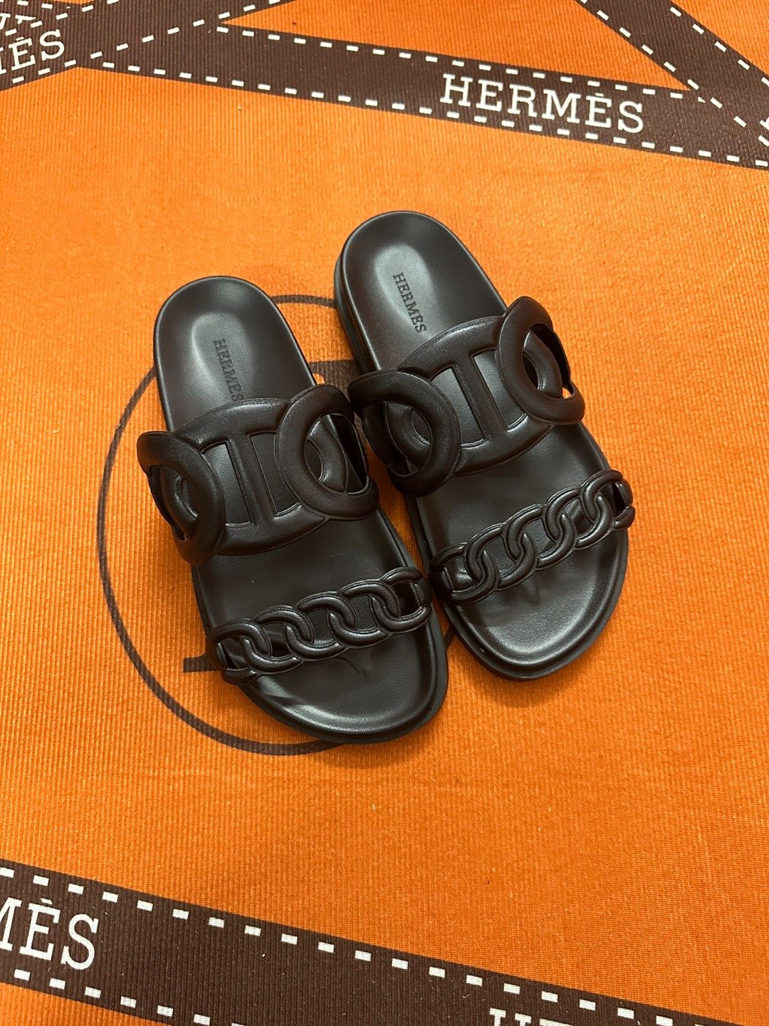 HM Chypre Black Leather - Slides