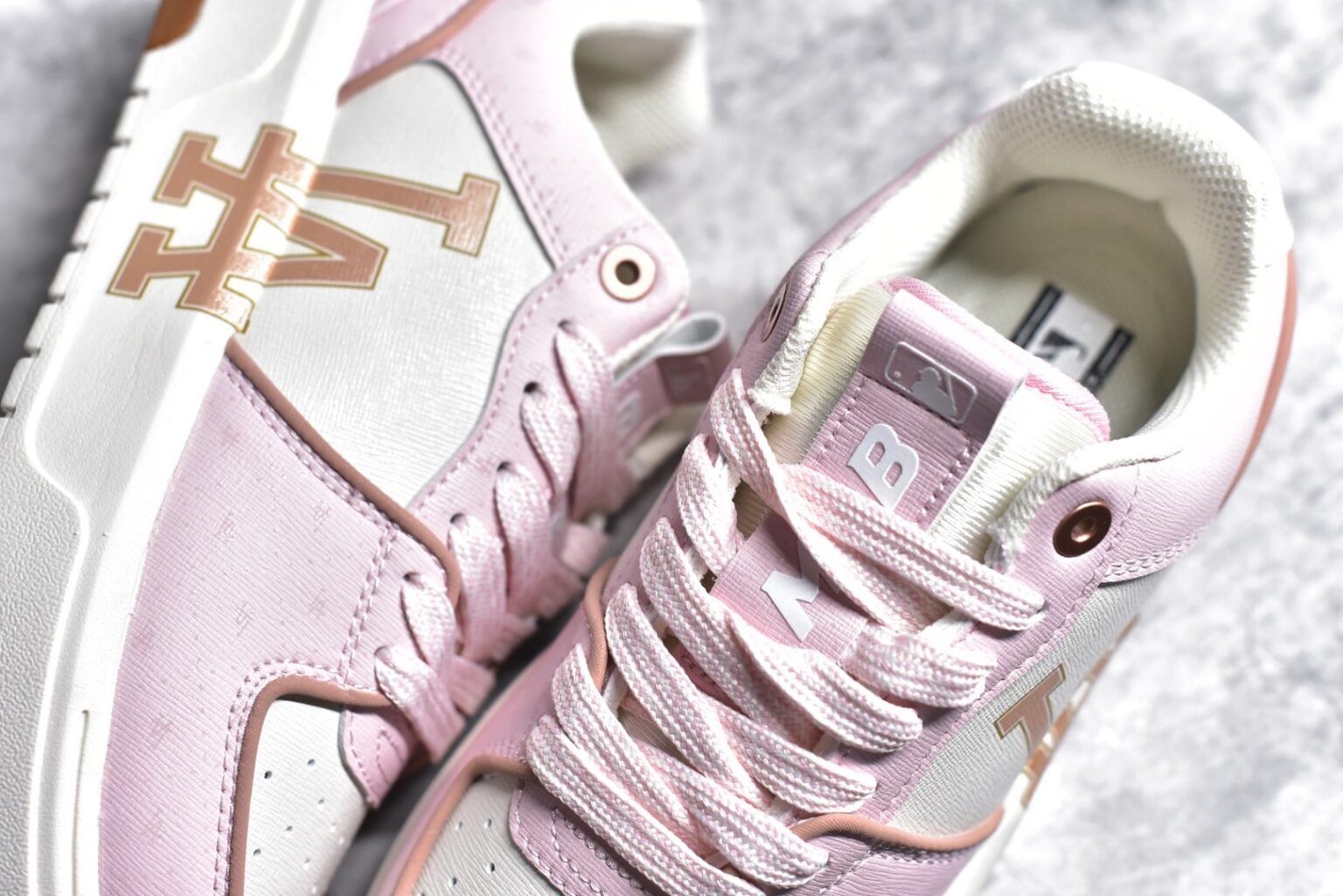 NK Dunk Low – Sneakers — 9