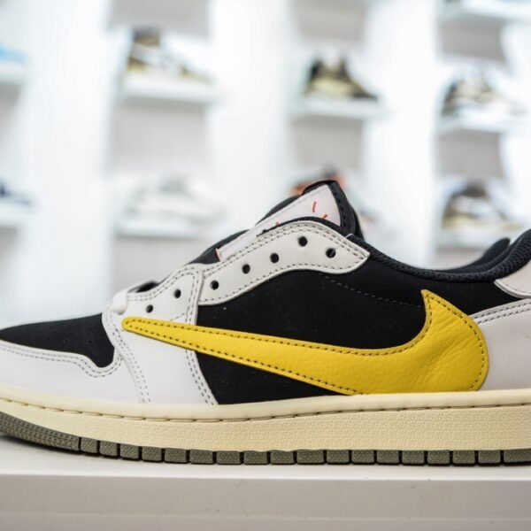 NK Air Jordan 1 Low OG SP Travis Scott Reverse Mocha - Sneakers