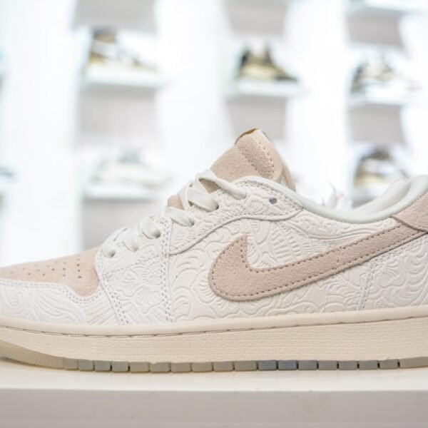 NK Air Jordan 1 Low OG SP x Travis Scott - Sneakers