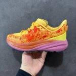 HK Speedgoat 6 Orange/Red – Sneakers