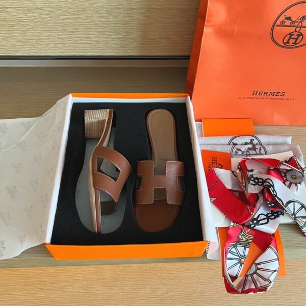 HM Oran Sandals - Sandals